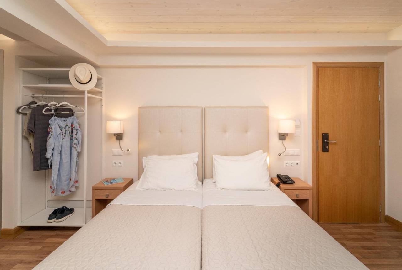 Karalis Hotel